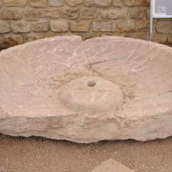 Novae, Principia, Water basin