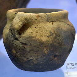 Velsen, Frisian pottery