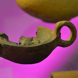 Velsen, Roman lamp