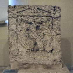 Zeugma, Tombstone of a man