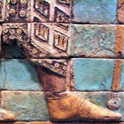 Susa, Soldiers' Relief, Immortal, Counterweight of a spear