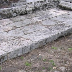 Rome, Forum Romanum, Lacus Curtius, Three levels of pavement