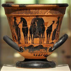 Pharsalus, Krater with a four-horse chariot