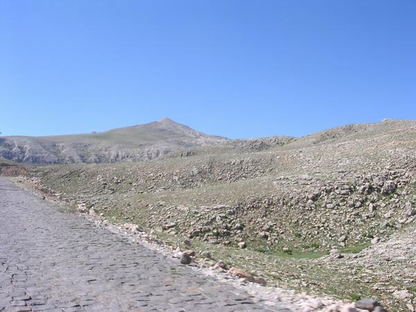 Along the road to Nemrud Daği