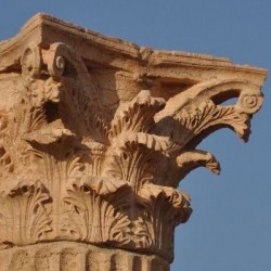 Palmyra, Colonnaded street, capital