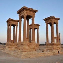 Palmyra, Colonnaded street, Tetrapylon