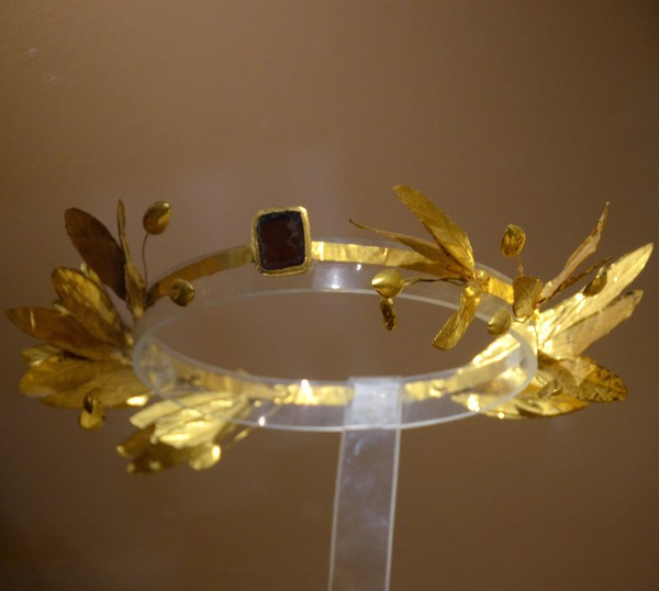 Ancyra, Balgat Tomb, wreath